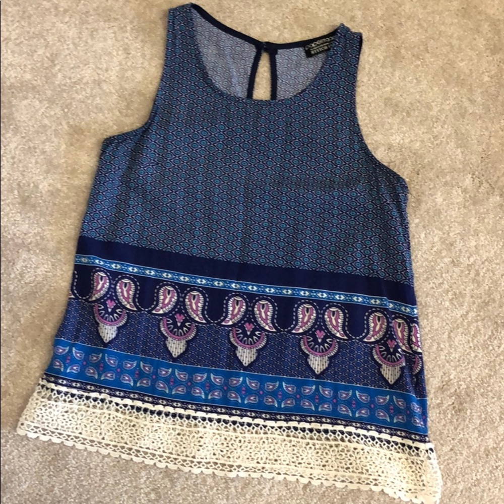 Boho tank with crochet hem